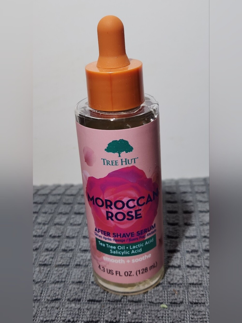 HOLD TRADE Tree Hut Moroccan Rose After Shave Serum 4.3oz Bottle